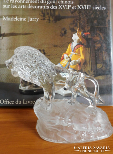 Crystal d'arques - French lion figure