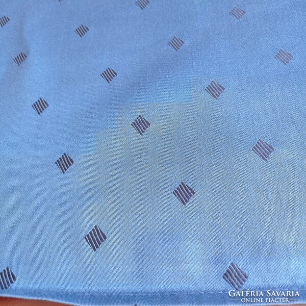 Blue damask tablecloth with a modern pattern 130 x 125 cm