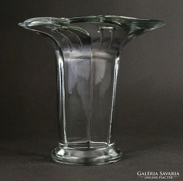 1Q930 flawless art deco glass vase 10.5 Cm