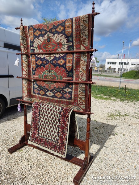 Large antique carpet holder / carpet hanger in stable, beautiful condition