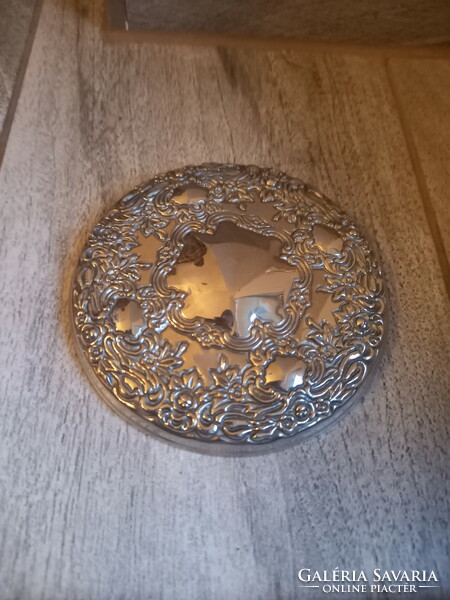 Gyönyörű régi ezüstözött pipere tükör (10 cm)