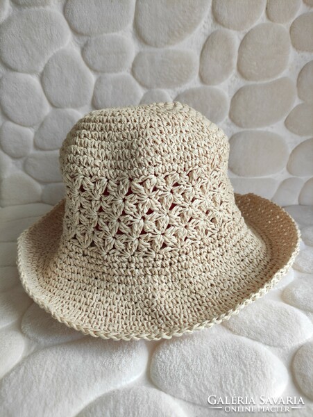 Light beige crocheted retro women's summer hat in perfect condition