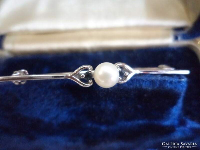 Collar pin silver with sapphire and pearl 4.5 cm