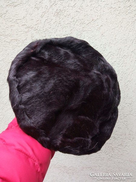 6 Pieces! Vintage real fur hats-mink are sold together