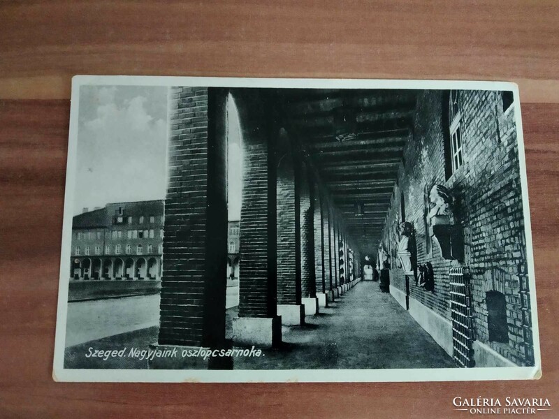 Szeged Nagyjaink oszlopcsarnoka, 1936