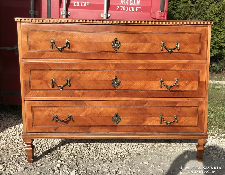 Braided antique chest of drawers !!!