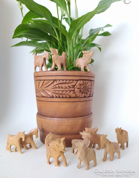 Mini 12-piece carved African-style animal army