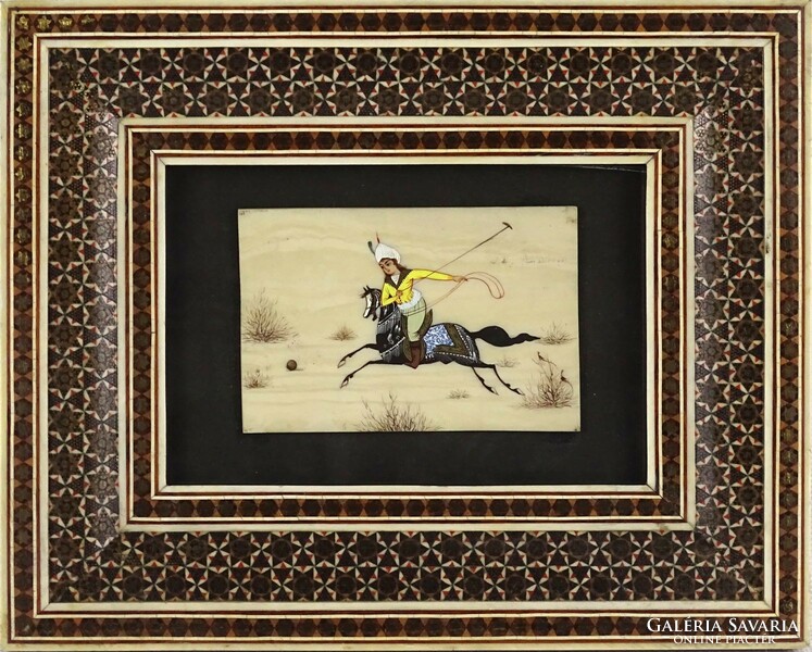1Q935 Gyönyörű régi csontra festett orientalista lovas jelenet keretben 16.7 x 20.8 cm