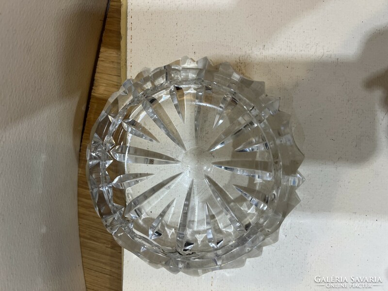 Lead crystal ashtray, size 12 cm. 4553