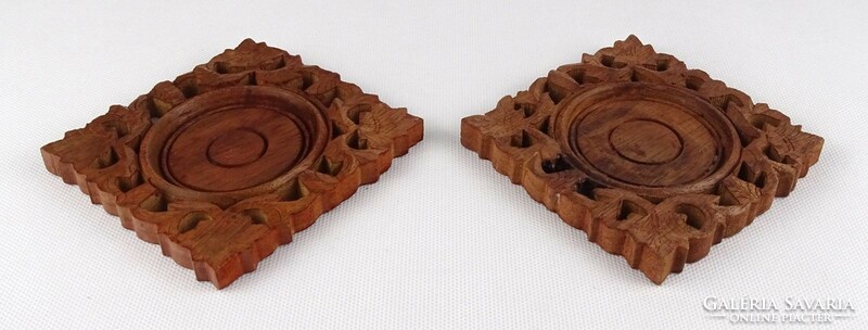 1Q932 pair of openwork carved Indian teak coasters 10 x 10 cm