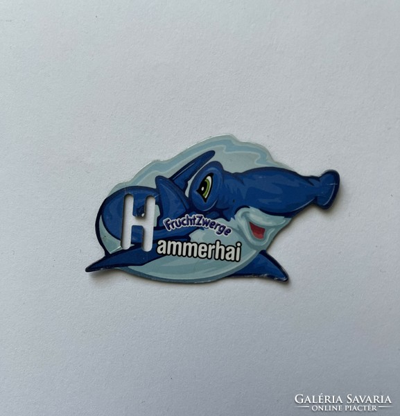 Refrigerator magnet - letter h - shark