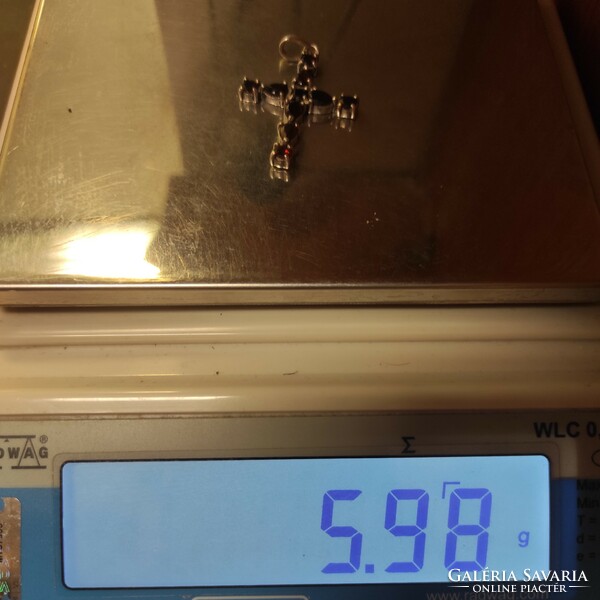 Real garnet silver cross, 5.9 g, 925% 3 x 4 cm