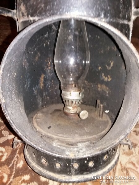 Antik MÁV vasutaslámpa mozdonyra akasztható jelző petróleumlámpa bakterlámpa állapot képek szerint
