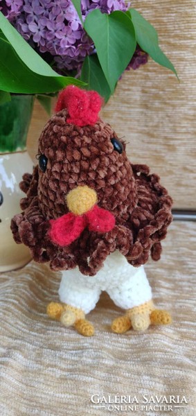 Crochet hen