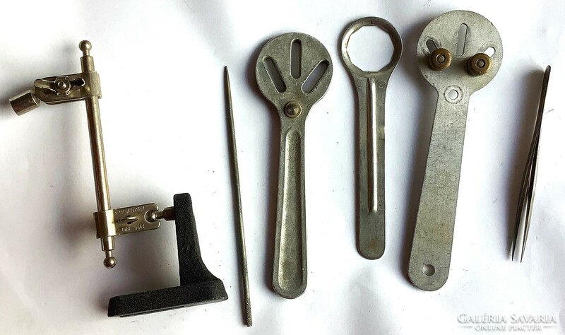 Watch tools from the heritage of an old watch workshop - 6 pieces