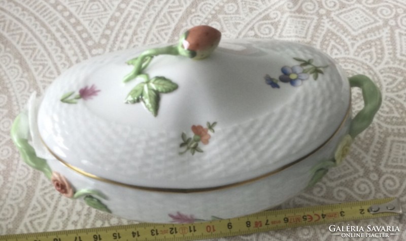 Herend small flower patterned bonbonnier boat style