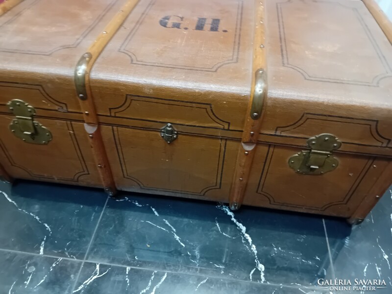 Antik nagy utazó bőrönd - hajó koffer