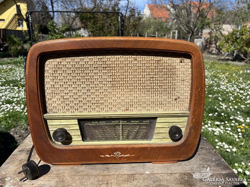 Retro orion radio