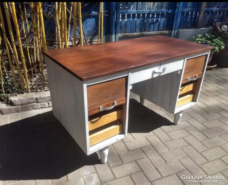 Vintage redőnyös fiókos íróasztal asztal