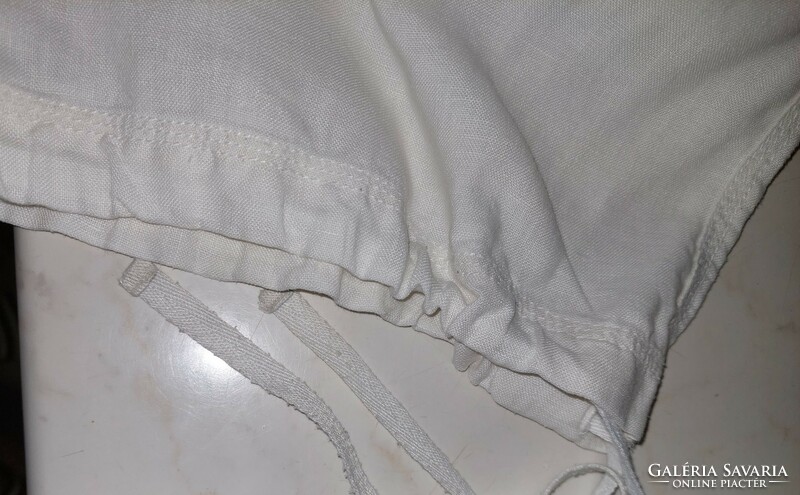 Divided women's linen white pants (42)