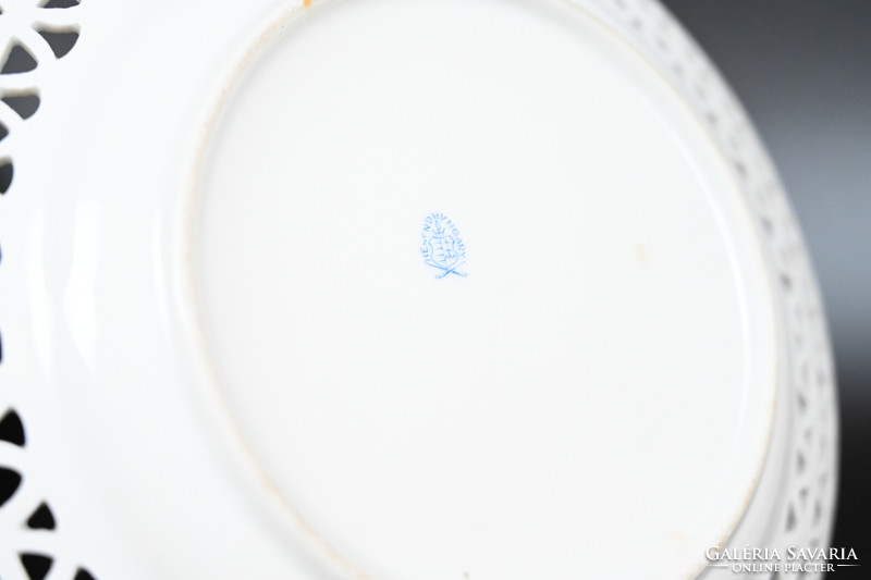 Herend porcelain openwork plate with Victoria pattern