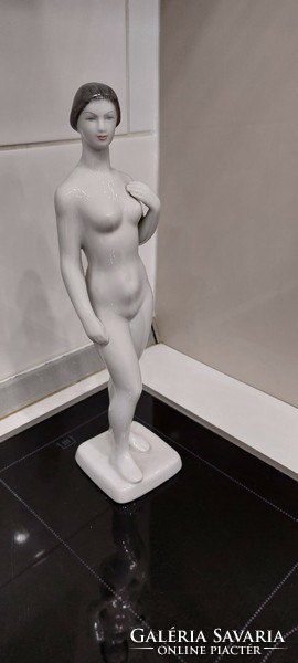 Hollóhazi ritka akt női szobor