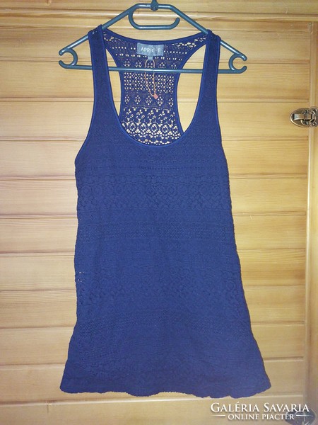 S/m lace elongated jersey top. Only washed, never used