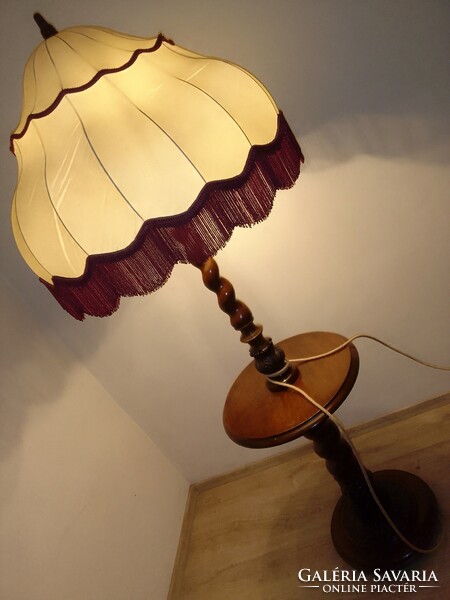 Floor lamp 2 meters high