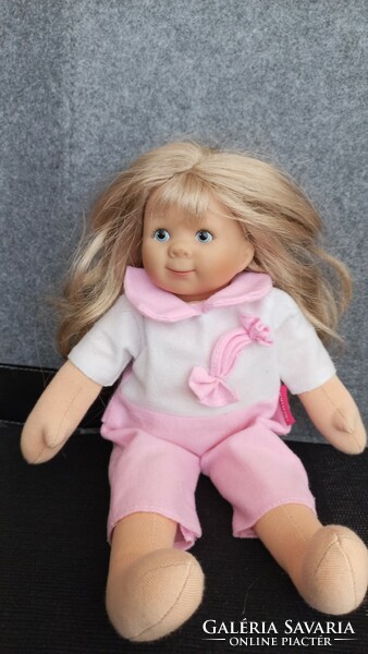Rose puha textíl játékbaba, jelzett,számozott, 33 cm, gumi fej, sűrű hosszú fésülhető haj