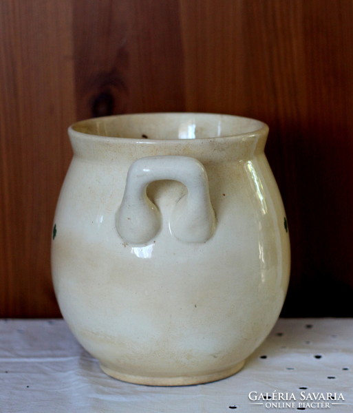 Granite sill, two-handled vessel, barrel, with a rare clover pattern, in perfect condition
