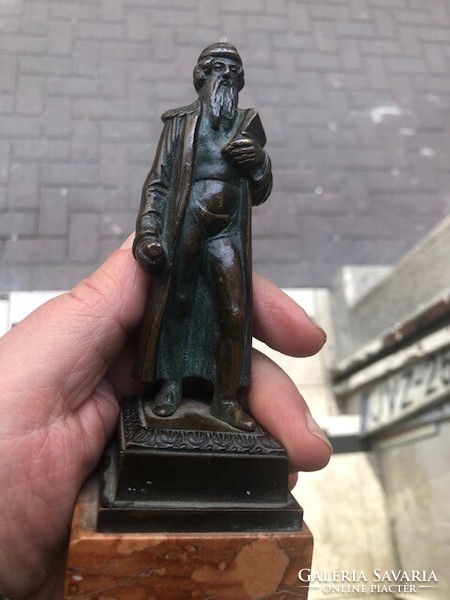 Gutenberg bronz szobra, antik, 15 cm-es magasságú.