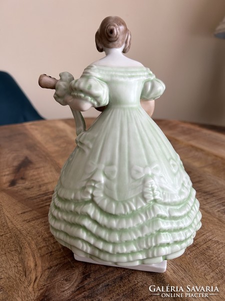 Figurative statue of Mrs. Déryn Herend 21cm