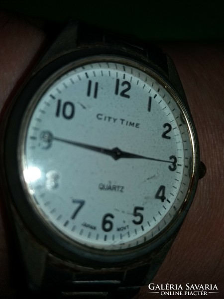Old city time without quartz battery not tested according to pictures