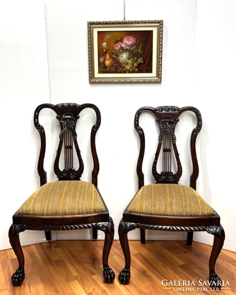 6 beautiful, high-quality, Chippendale-style lute-backed chairs