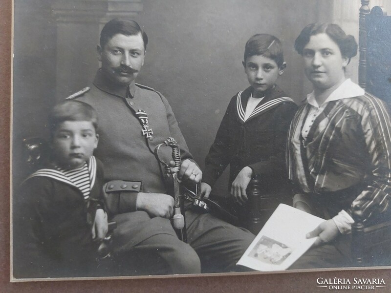 (K) German soldier and his family artistic photo