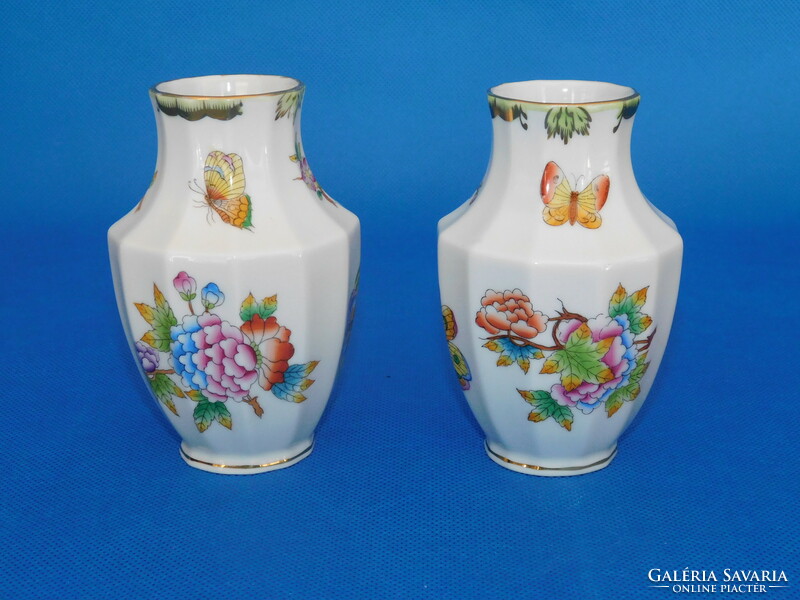 Couple from Herend Victoria vase