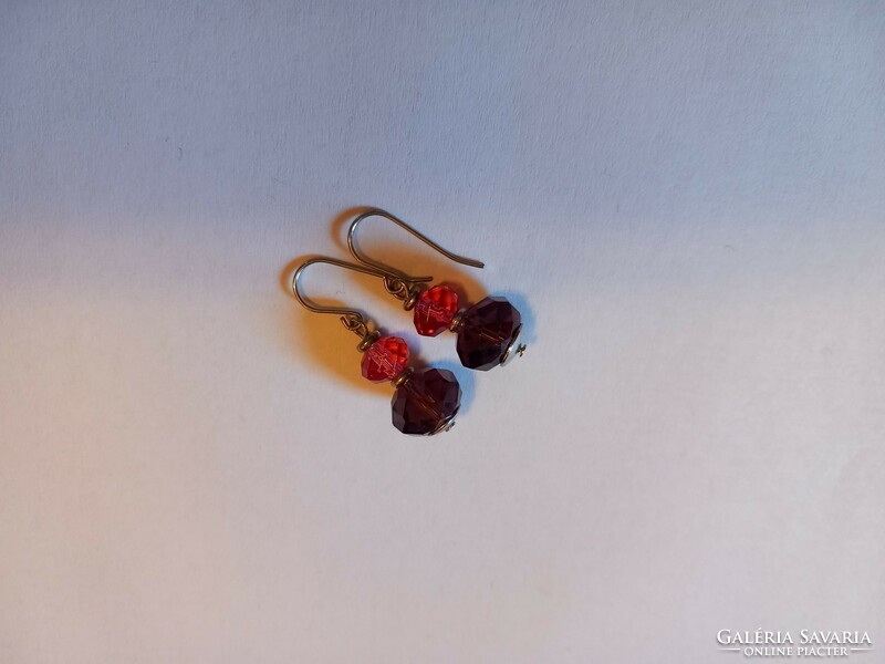 Crystal stone earrings