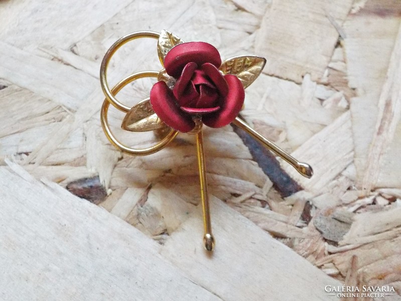 Retro gold-plated rose brooch