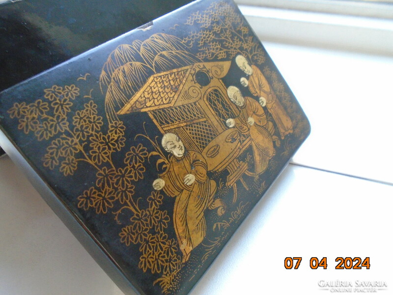 18 Sz wooden lacquer box painted with Chinese gold