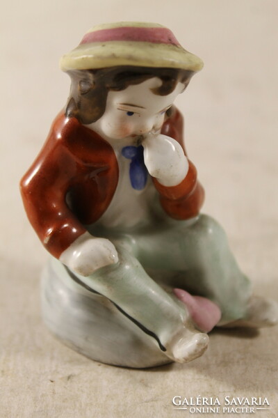 Ritka porcelán figura 736