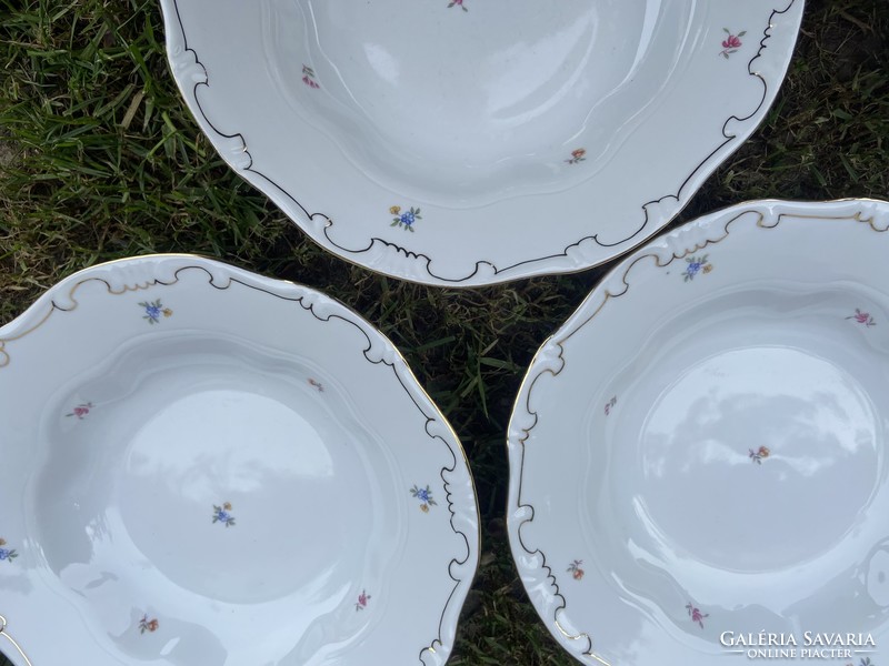 Zsolnay feathered deep and flat porcelain plates
