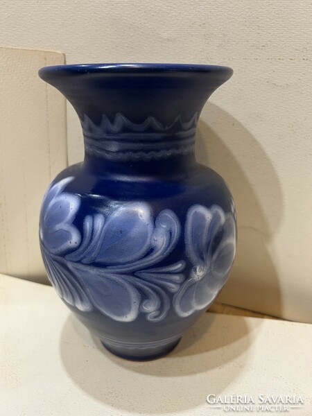 Ceramic work, size 21 x 14 cm, interesting collector's item.4574