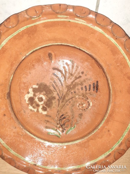 Glazed earthenware plate, yew pool