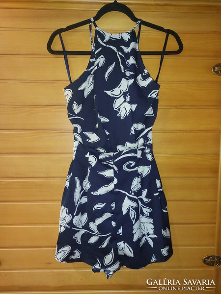 Swing strap playsuit has only been washed, never used. Xs/s