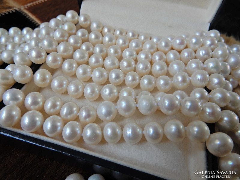 Extra long string of genuine freshwater pearls, without clasp (2.52 m!) ﻿