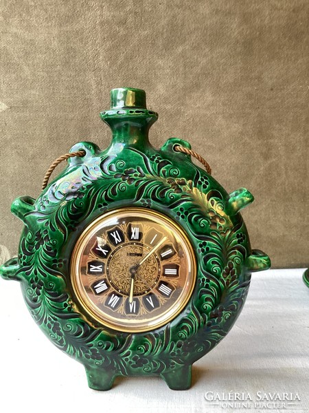 Ceramic pretzel jar with working mechanical clock 28 cm.