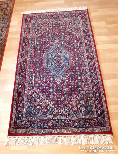 Kézi csomózású Iráni Bidjar  szőnyeg. 160 x 87 cm