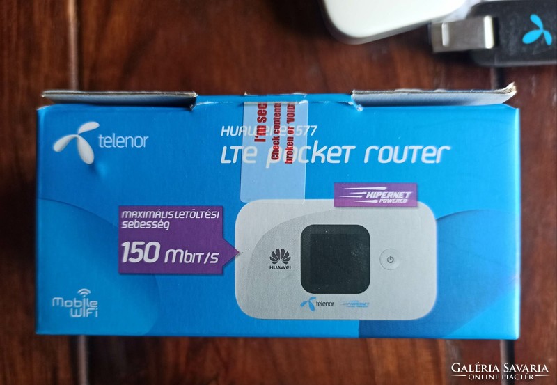 Huawei e5577s-321 LTE-capable mobile router, hotspot yet (telenor) dependent + free huawei e367