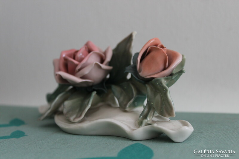 Karl Ens két rózsás porcelán