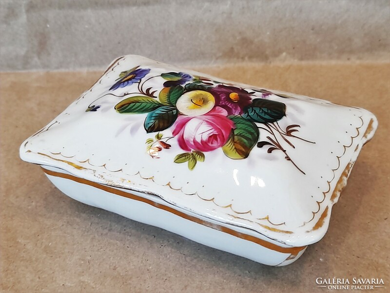 Beautiful 19th century antique hand-painted flower pattern porcelain match holder match lighter with lid